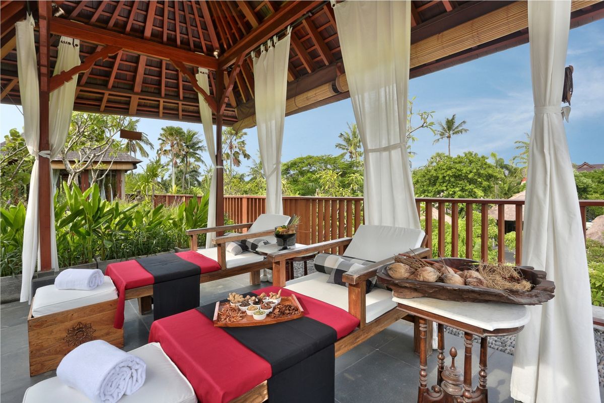 Legian Beach Hotel фото 16