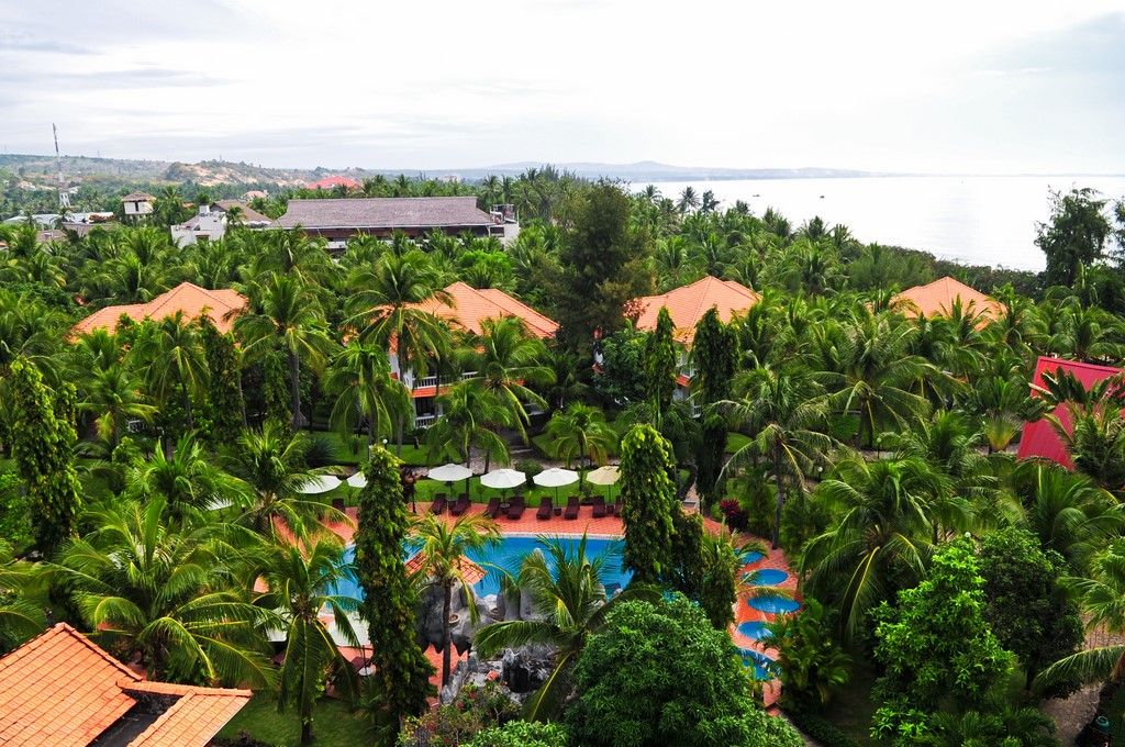 Four Oceans Resort фото 0
