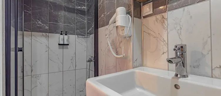 Фото отеля Seven City Hotel