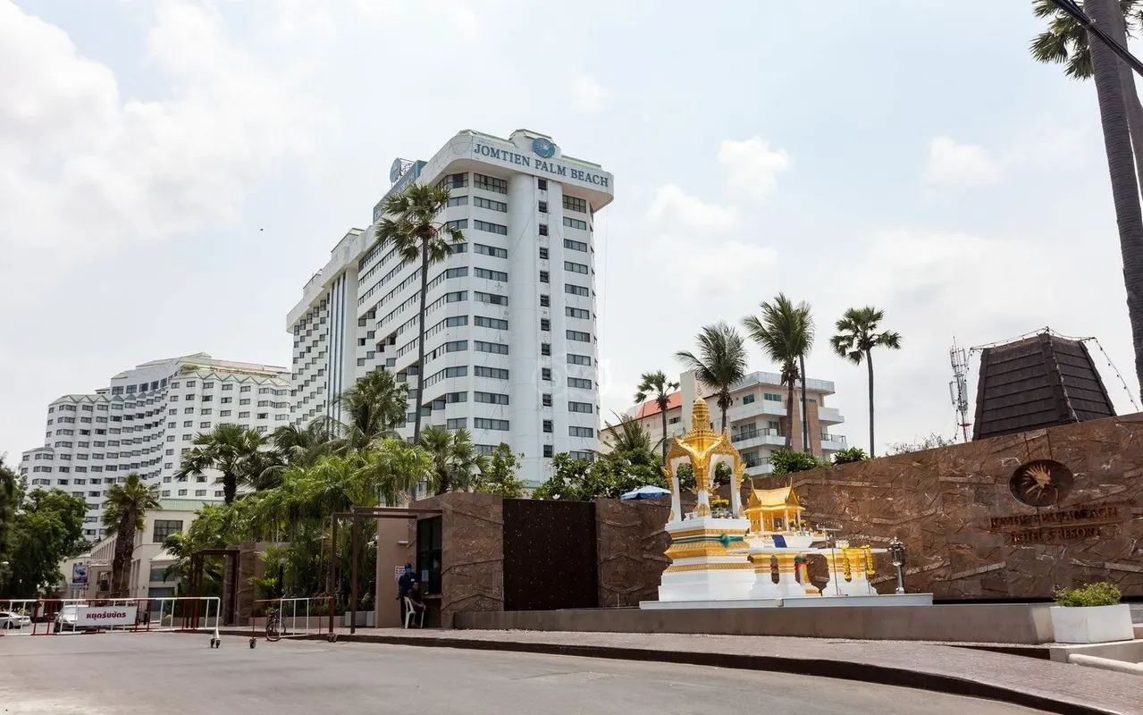 Jomtien Palm Beach Hotel & Resort фото 2