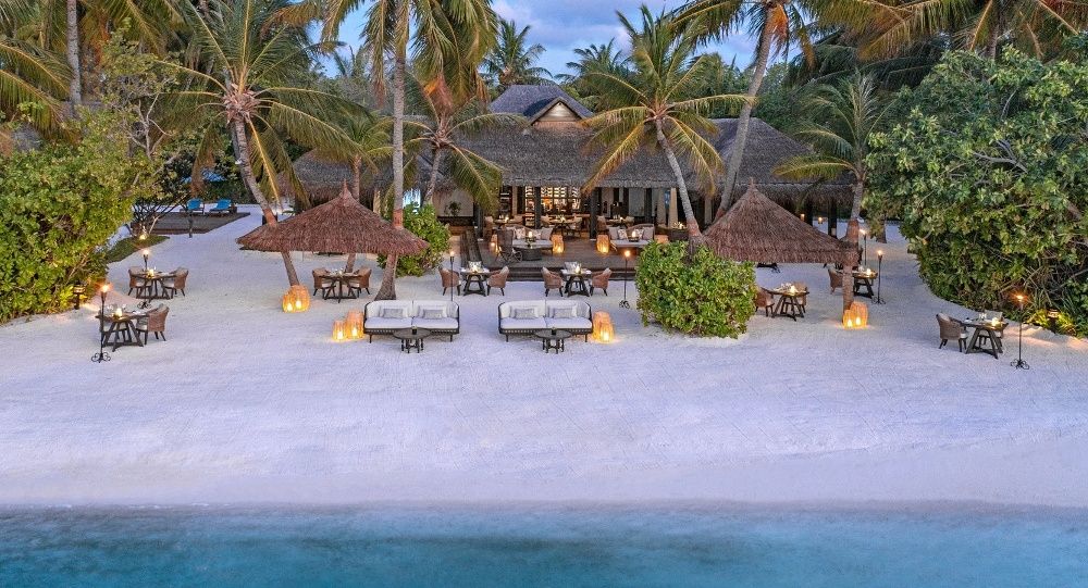 Naladhu Private Island Maldives фото 54