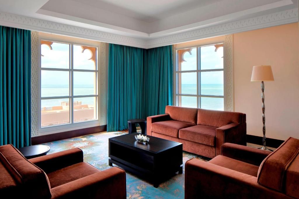 Sheraton Sharjah Beach Resort & Spa фото 122