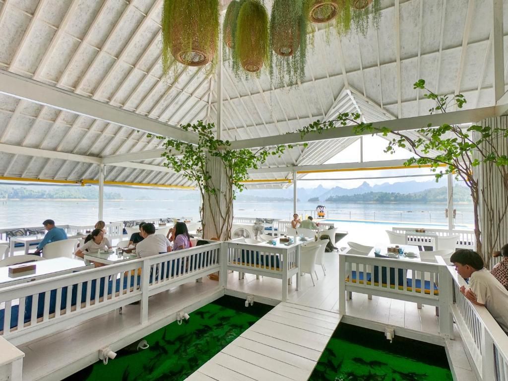 500 Rai Floating Resort фото 28