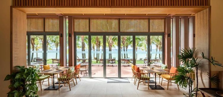 Фото отеля Dusit Princess Moonrise Beach Resort
