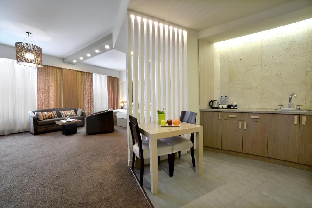 Minotel Barsam Suites фото 14