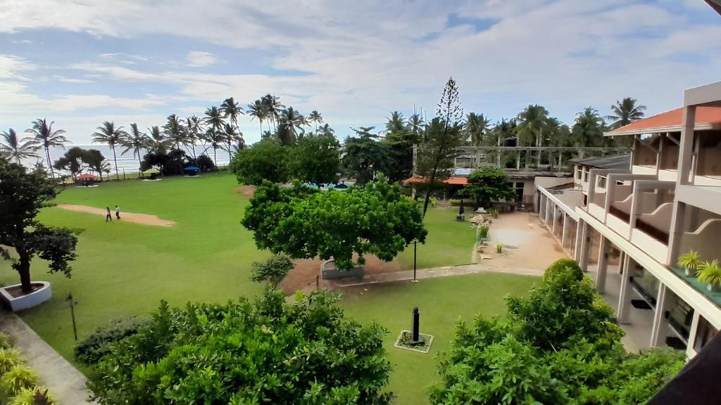 Laya Beach Hotel фото 41