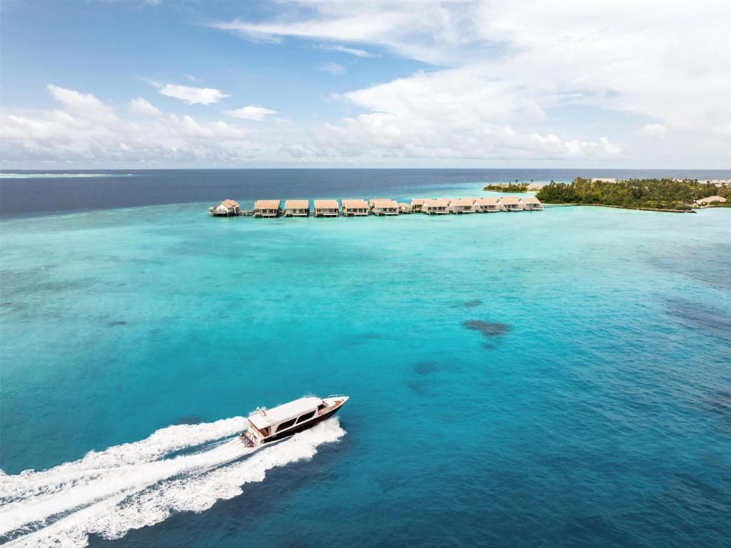Hilton Maldives Amingiri Resort & Spa фото 67
