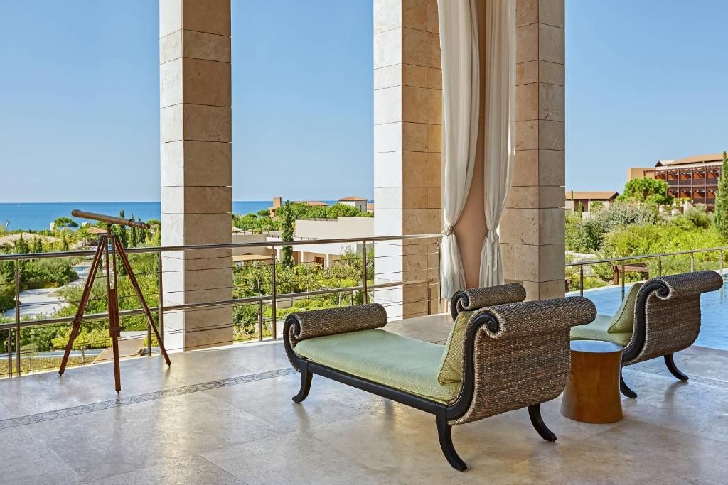 Costa Navarino, The Romanos Resort фото 65