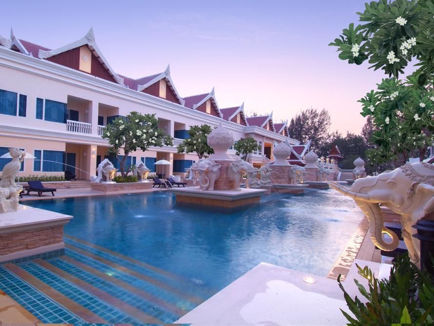 Grand Pacific Sovereign Resort & Spa фото 9