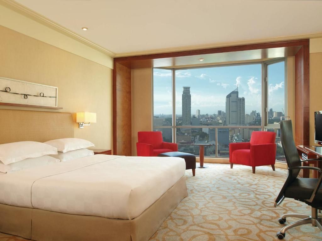 New Coast Hotel Manila фото 1