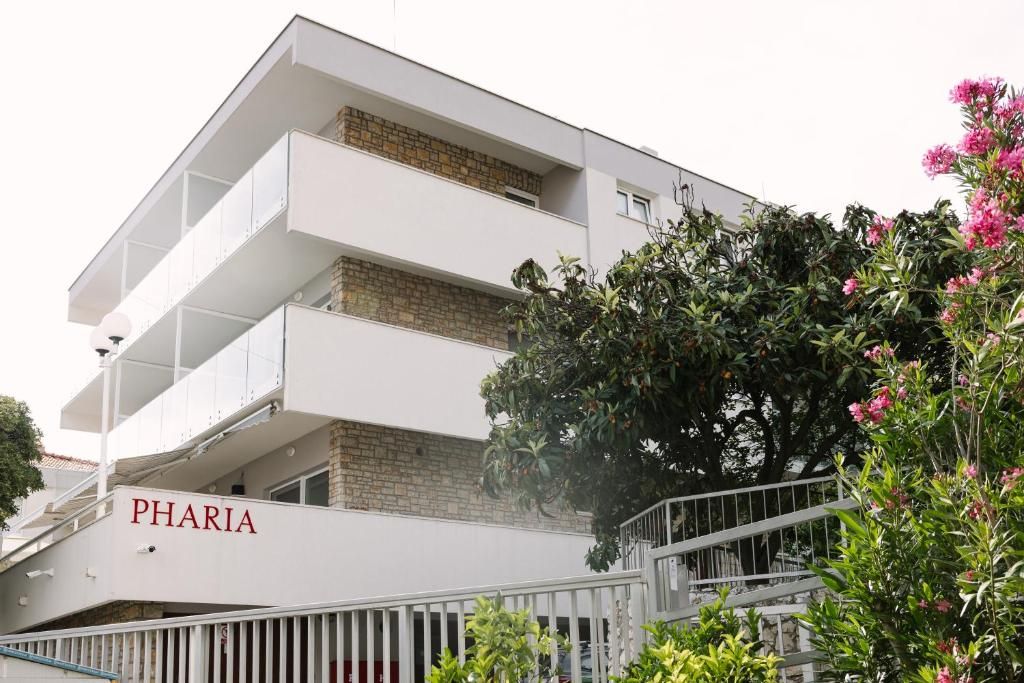 Aparthotel Pharia фото 36