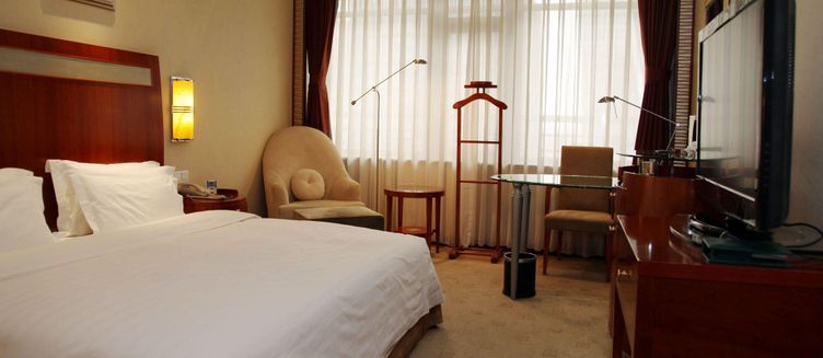 Фото отеля Oriental Garden Hotel