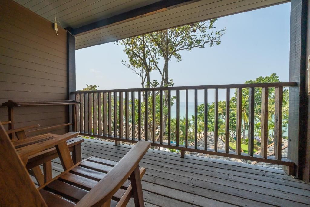 Ao Prao Resort фото 33