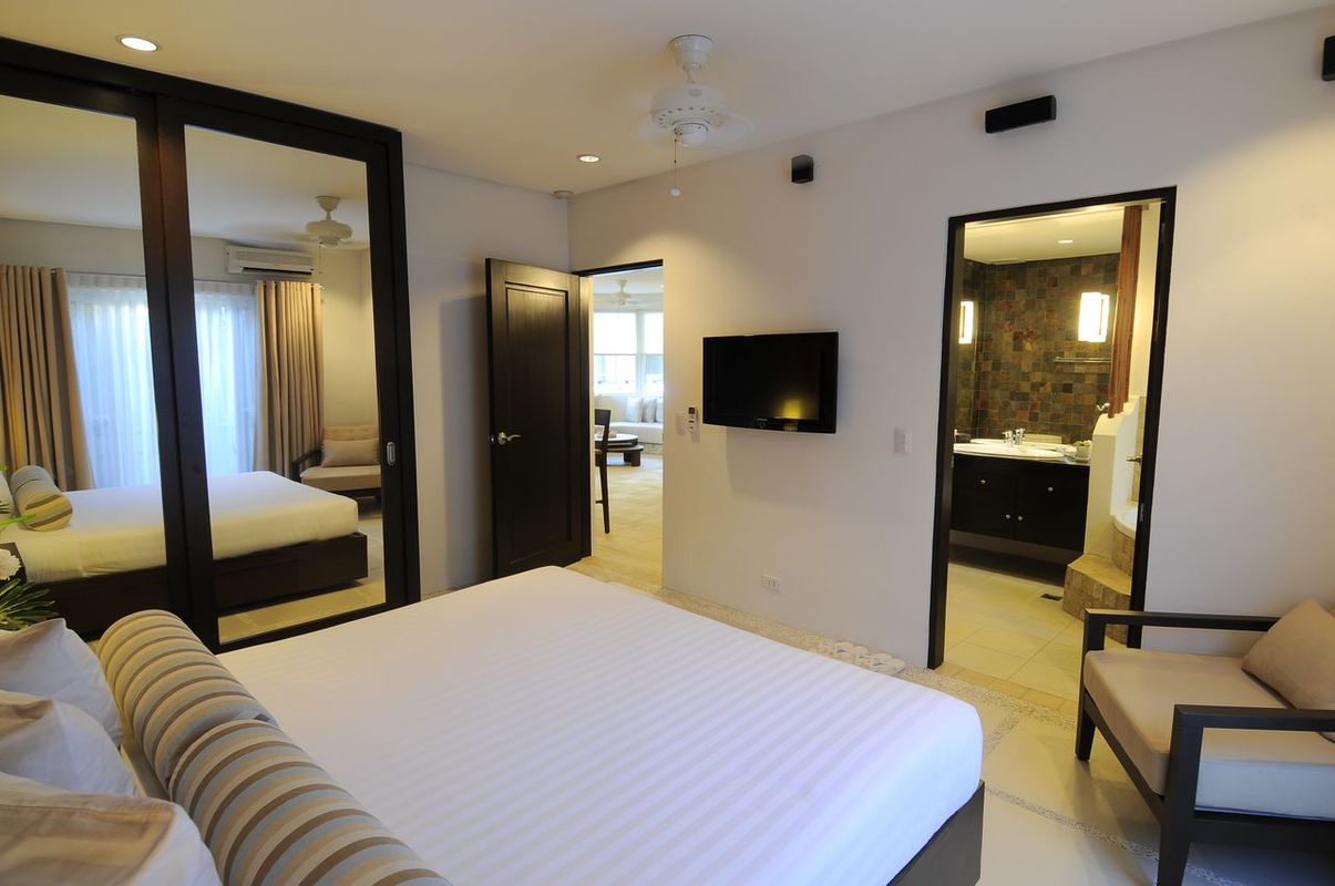 7 Stones Boracay Suites фото 45