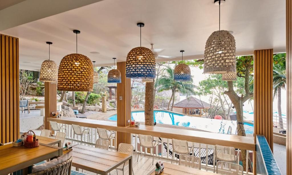 Montalay Beach Resort фото 46