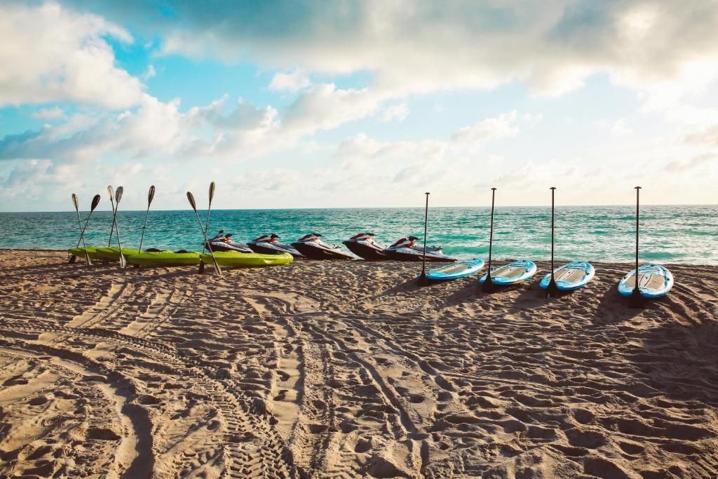 Aqua Hotel & Suites фото 8