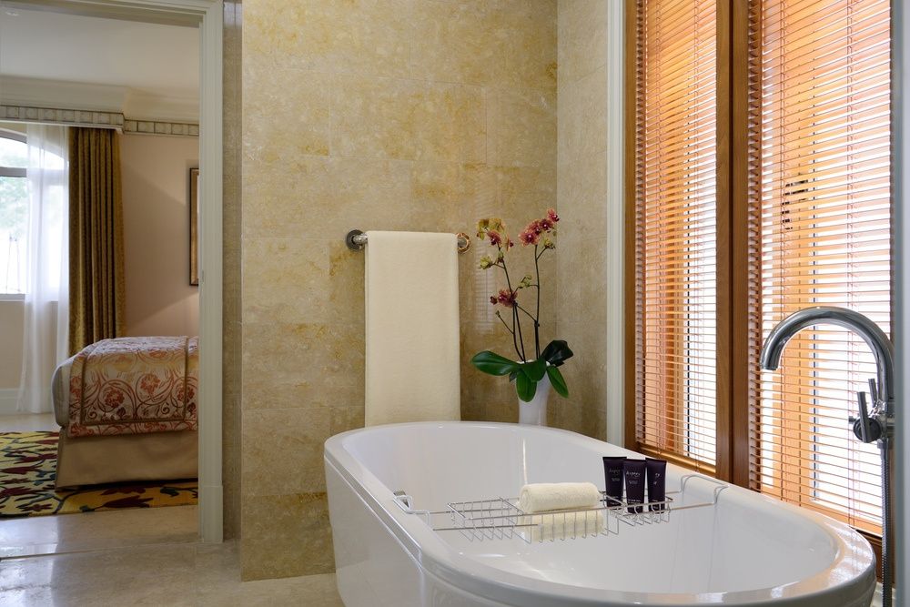 The Ritz-Carlton Abu Dhabi, Grand Canal фото 65