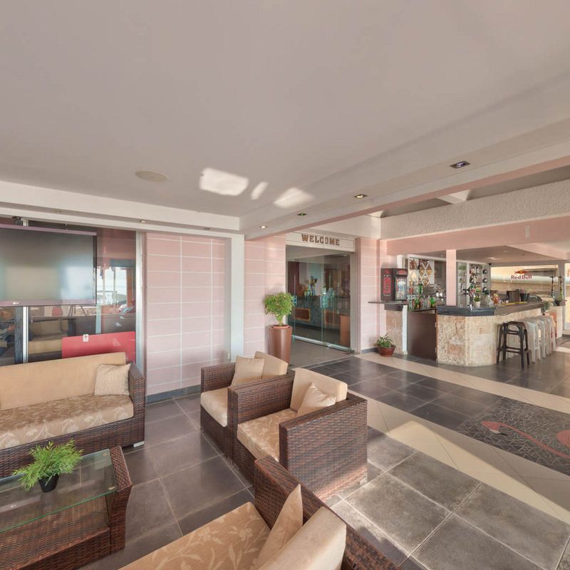 Flamingo Beach Hotel фото 49