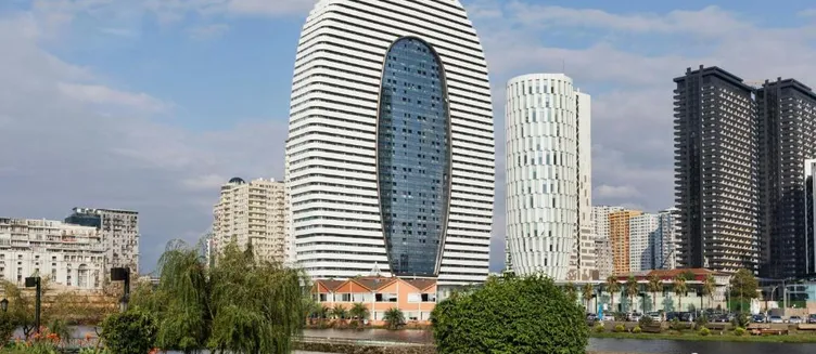 Фото отеля Courtyard by Marriott Batumi