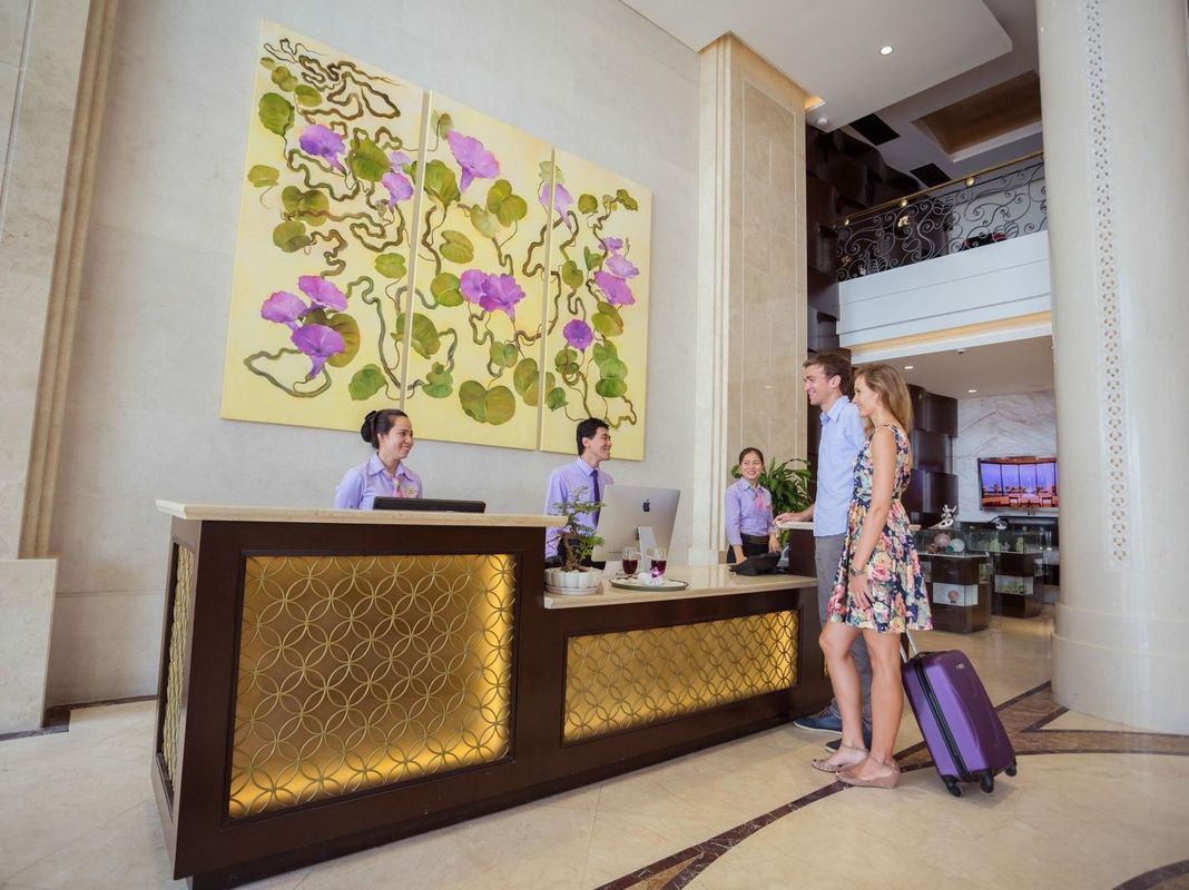 Holiday Beach Danang Hotel & Spa фото 14