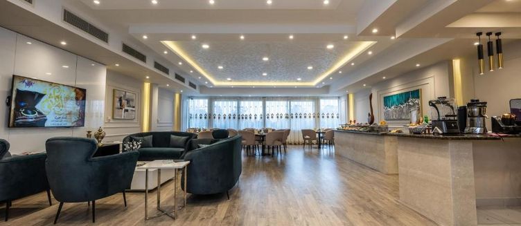 Фото отеля Triumph Plaza