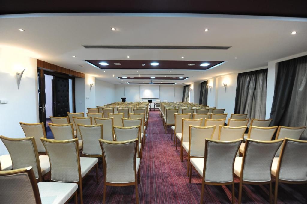 Rive Hotel фото 2