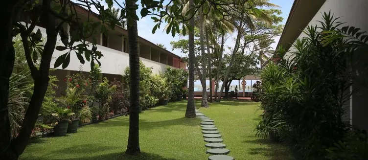 Фото отеля Catamaran Beach Hotel