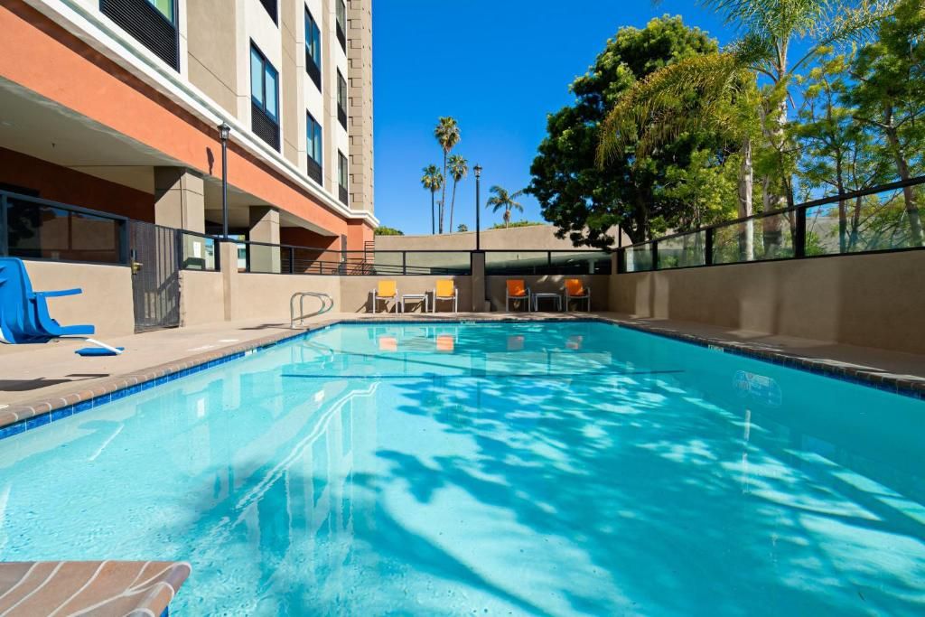 Holiday Inn Express Los Angeles LAX Airport фото 9