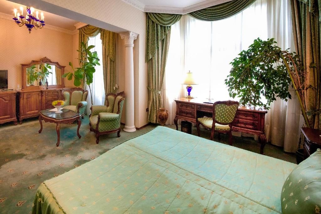 Grand Hotel London фото 19