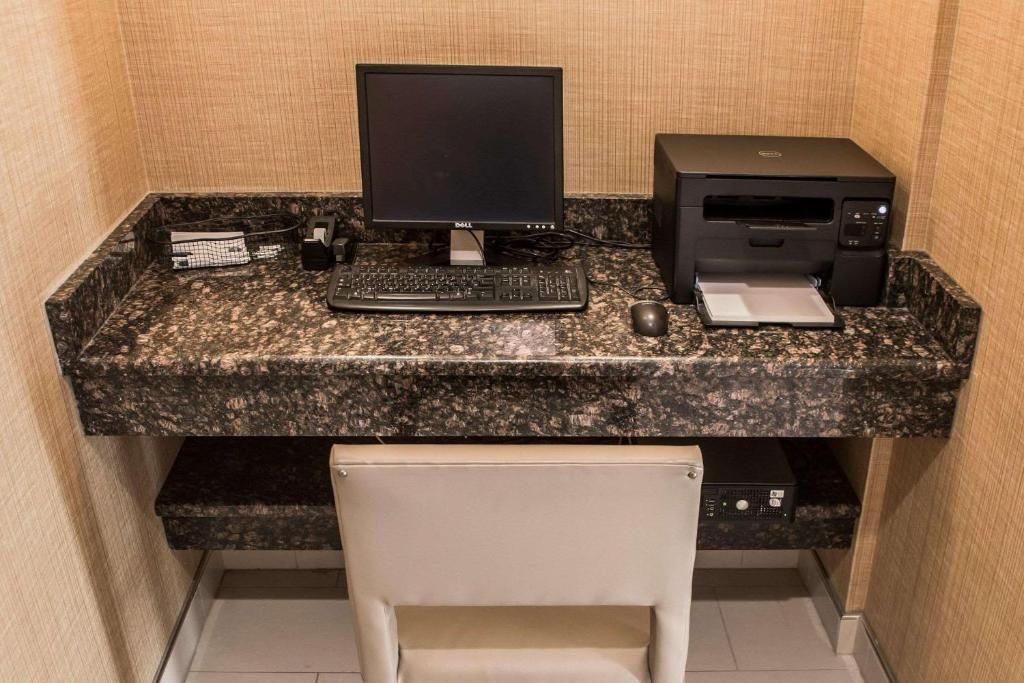 Comfort Inn North фото 6