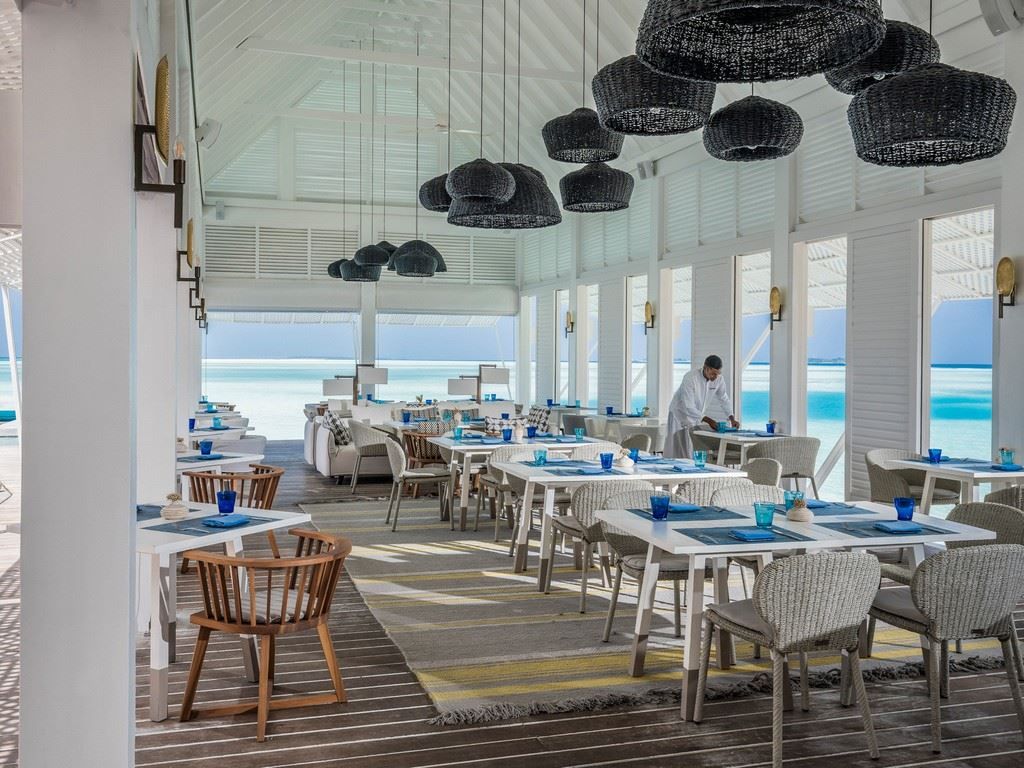 Four Seasons Resort Maldives at Landaa Giraavaru фото 9
