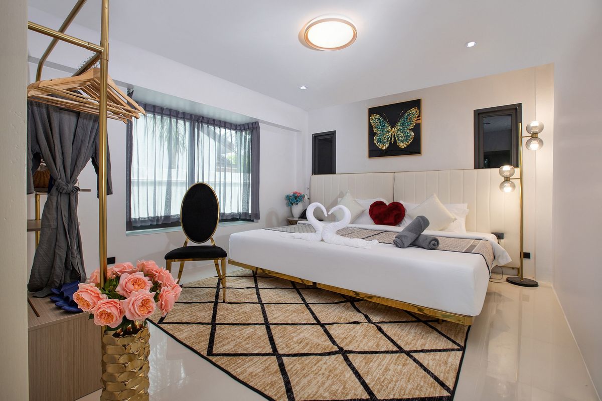 Andaman Seafront Villa Phuket фото 4