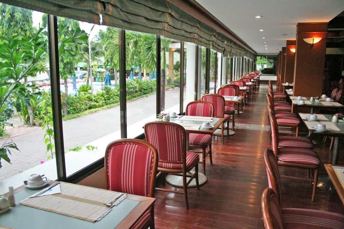 Grand Jomtien Palace фото 11
