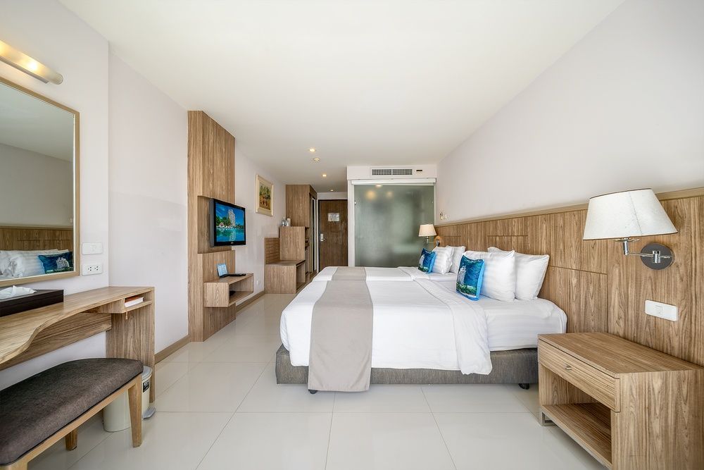 Andaman Beach Suites Hotel фото 52