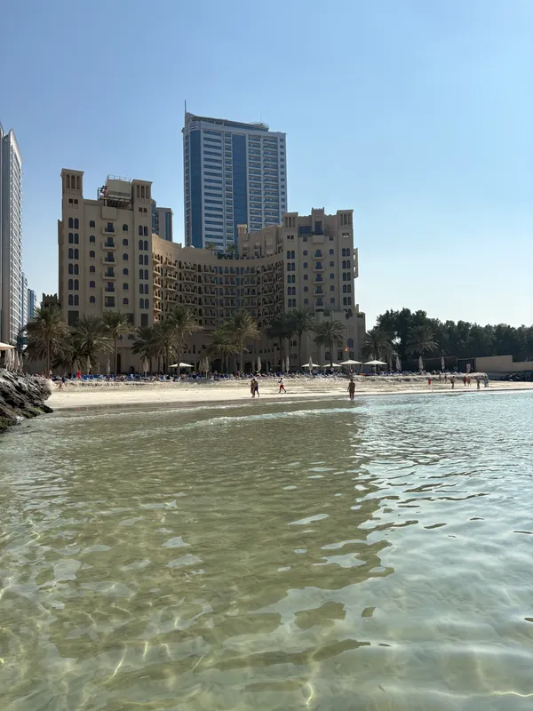 Bahi Ajman Palace Hotel фото 41