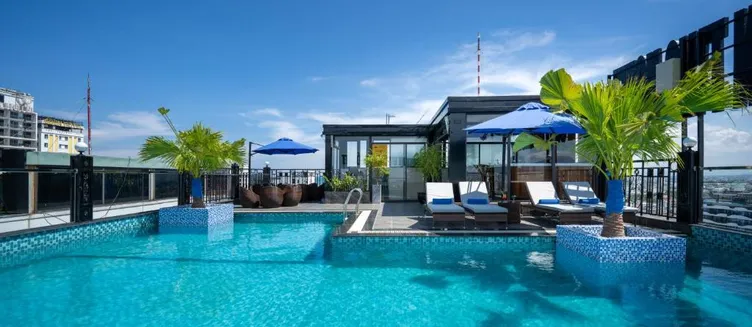 Фото отеля The Sail Hotel