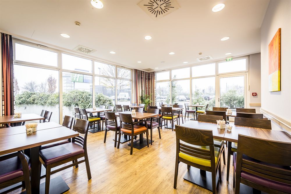 Holiday Inn Express Duesseldorf - City North фото 21