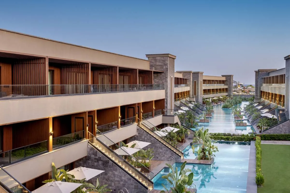 Jacaranda Luxury Resort фото 1