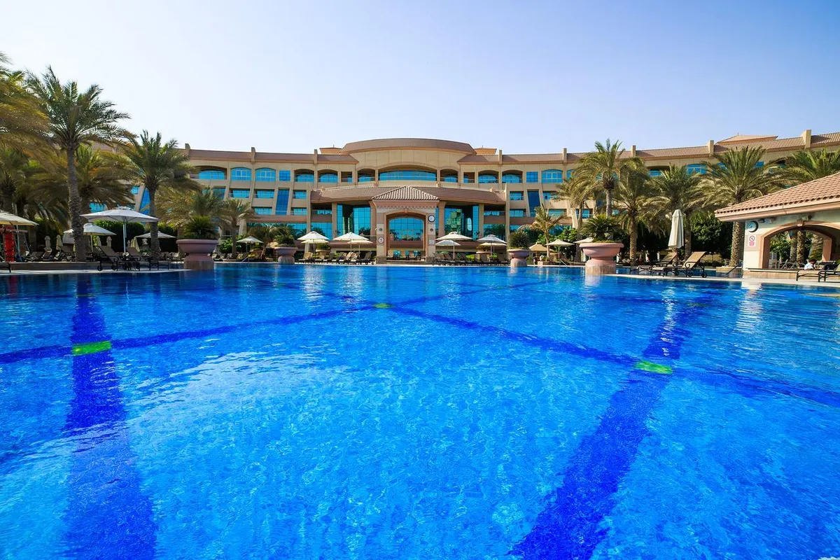 Al Raha Beach Resort & Spa фото 0