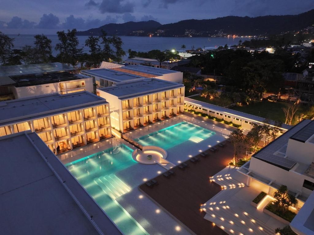 Patong Beach Hotel by See2Sea фото 62