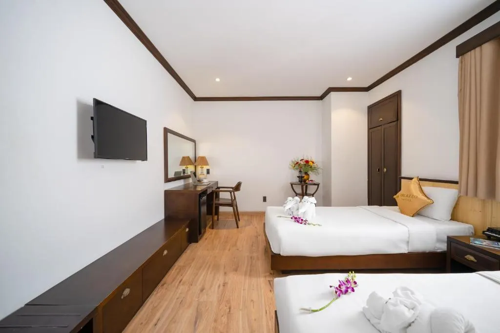 Palazzo Luxury Hotel фото 3