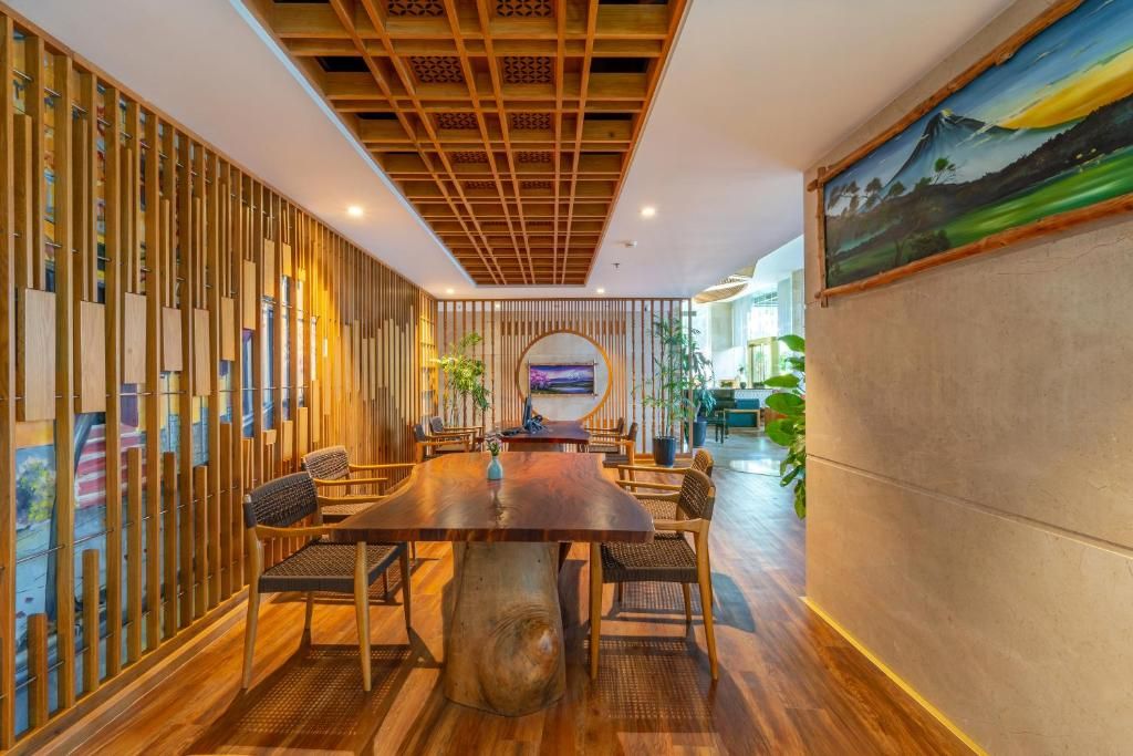 Sala Danang Beach Hotel фото 8