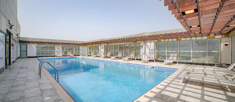Фото отеля Platinum Coast Hotel Apartments