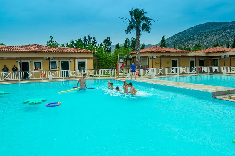 Golden Coast Hotel & Bungalows фото 12