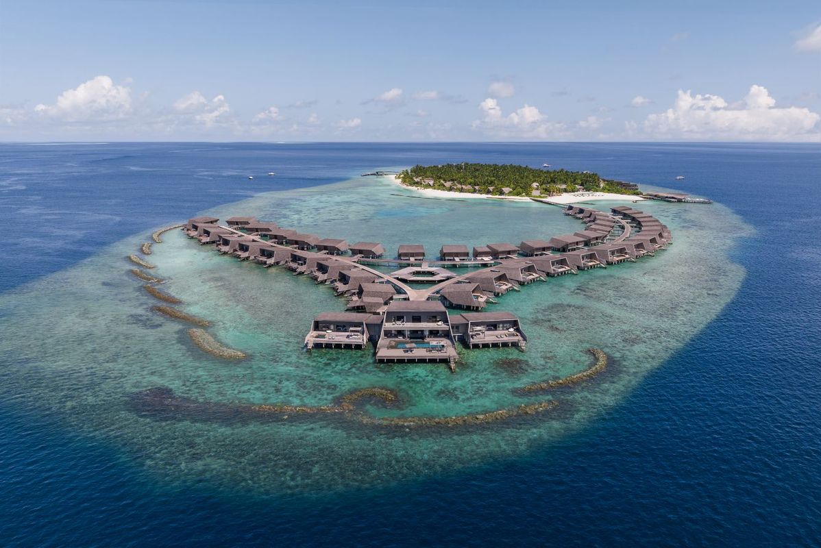 The St. Regis Maldives Vommuli Resort фото 1
