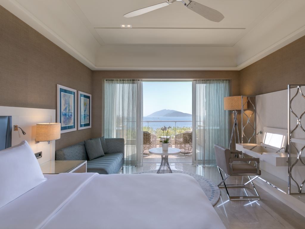 Caresse a Luxury Collection Resort & Spa фото 4