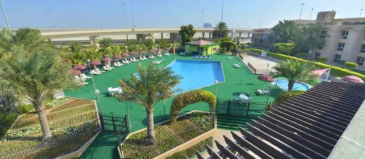 Фото отеля Crowne Plaza Bahrain