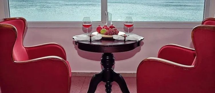 Фото отеля Urla Pera Hotel