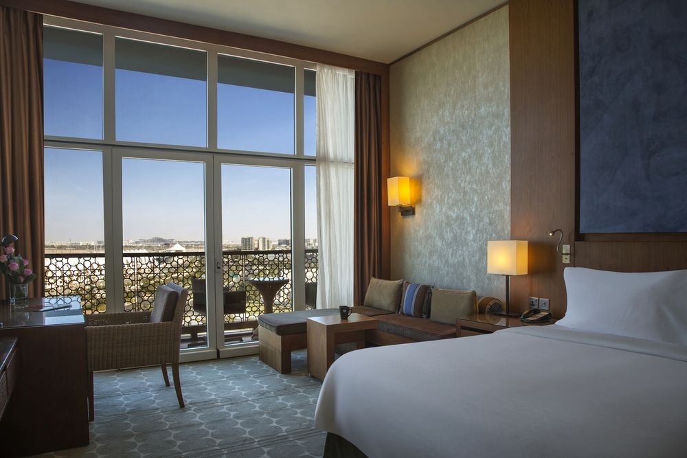 Yas Plaza Marina by IHG фото 46