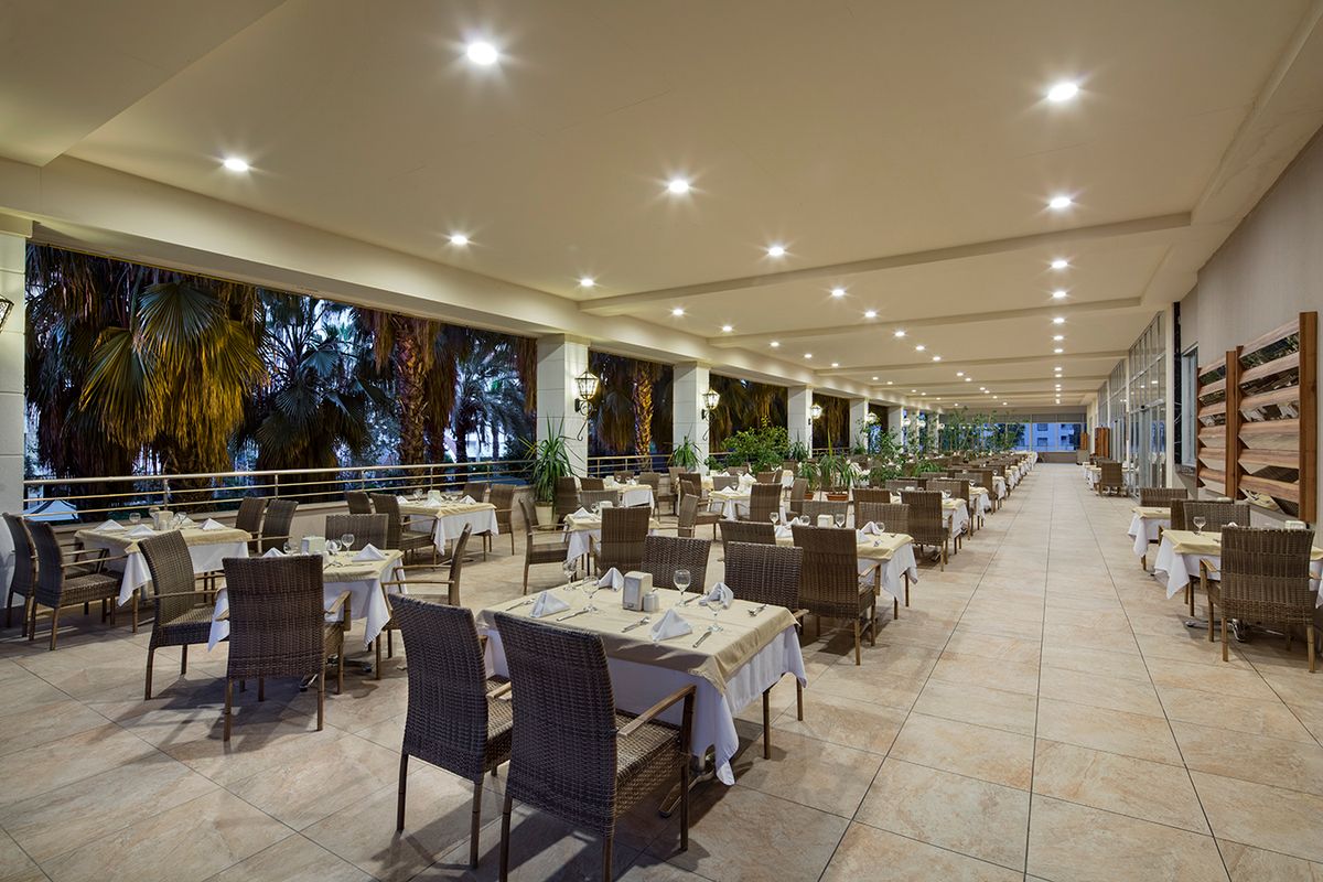 Royal Garden Beach Hotel фото 17
